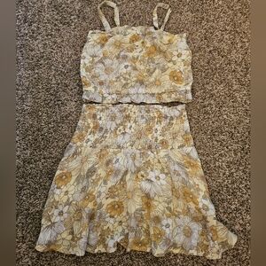 Floral Sleeveless Dress with Yellow and Gray Accents